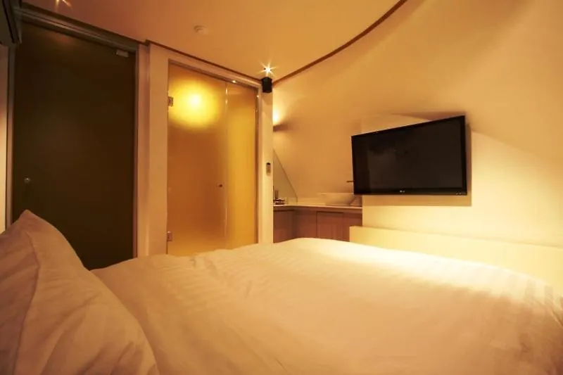 At Noon Hotel Shinchon Seoul
