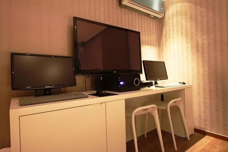 ** Motel At Noon Hotel Shinchon Seoul South Korea