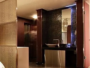 At Noon Hotel Shinchon Seoul